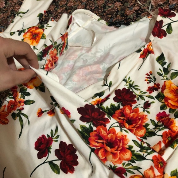 Crop top - Picture 3 of 3